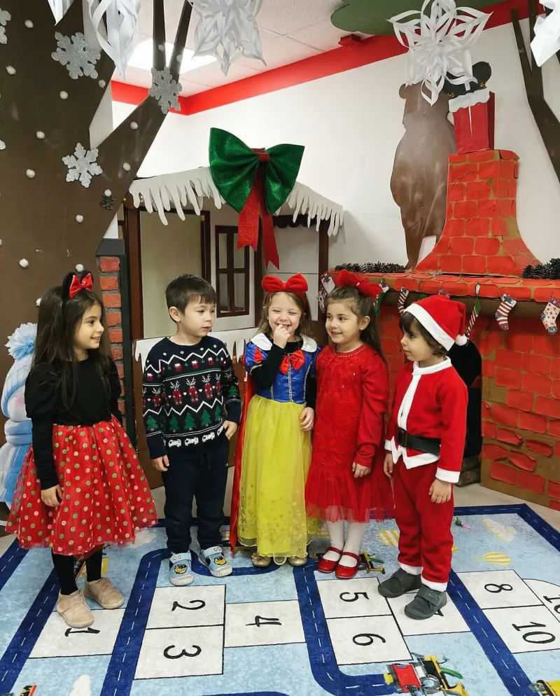 Anaokulu yaz okulu eğlenceli etkinlikler